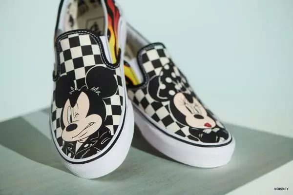 米老鼠90周年推出Vans x Disney个性联名限定系列_手机搜狐网