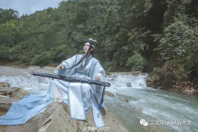 《魔道祖师》蓝忘机cos,意境与场景结合,如画如卷飘然