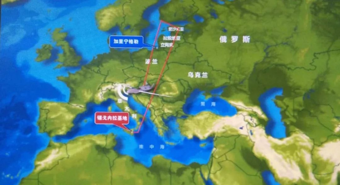 随后飞过乌克兰和波兰领空,然后在立陶宛上空对俄罗斯加里宁格勒州