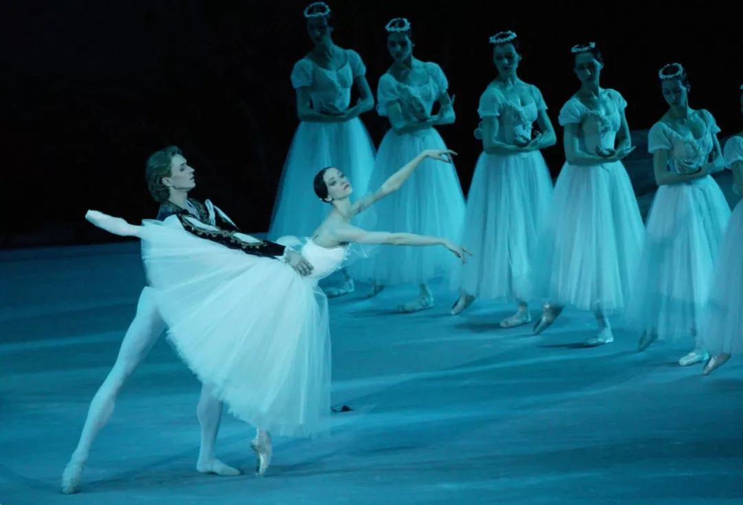 为什么说:"吉赛尔"是芭蕾舞剧史上最难演的角色