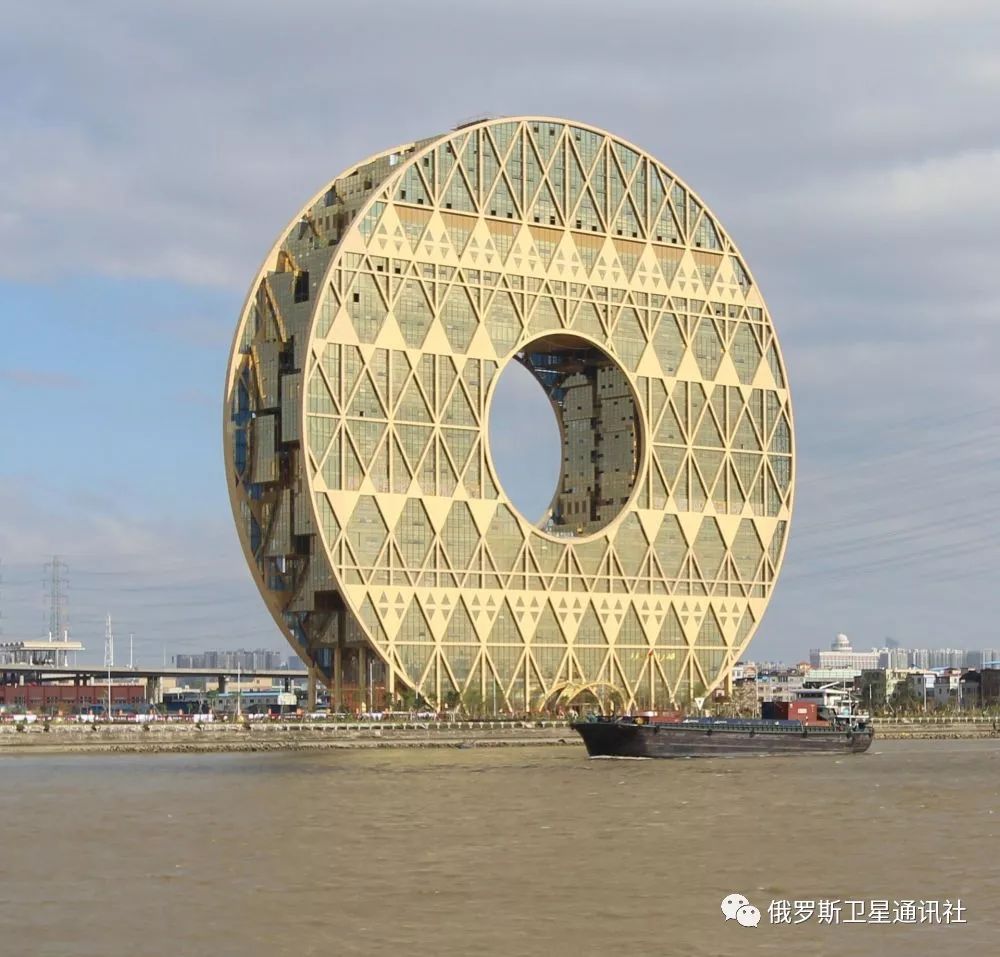 完美体育图集 跳舞的房子和鸡蛋房：盘点全世界的建筑奇观(图7)