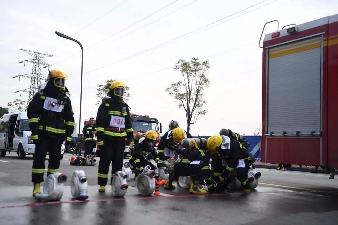 四川消防第二轮夏季练兵片区体技能对抗赛高燃来袭!