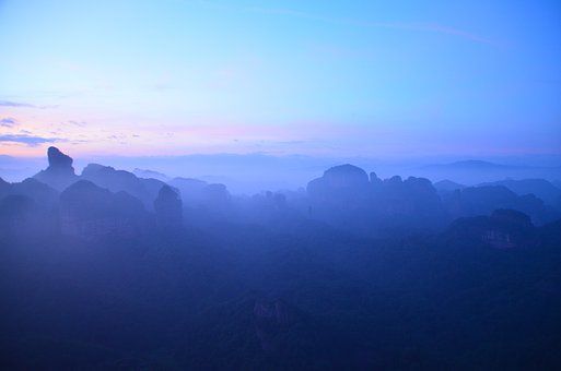 韶关市旅游经济总量_韶关市第一中学的图片(2)