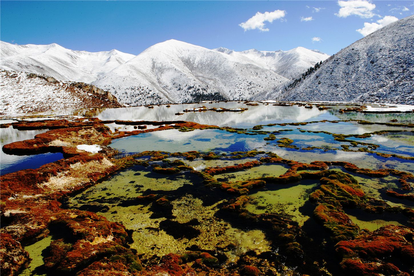 甘孜雅哈景区:贡嘎山最佳观赏地_泉华滩