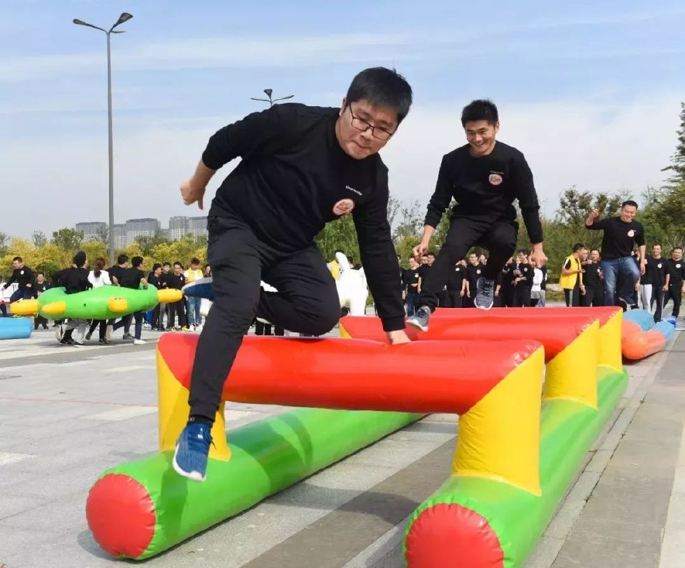 点燃激情 凝聚力量 兴港投资成立六周年趣味运动会圆满举行