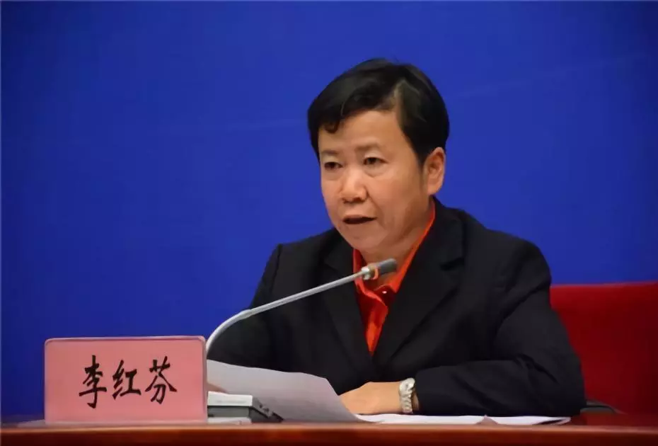 云南首个脱贫县委书记升官了_石屏县