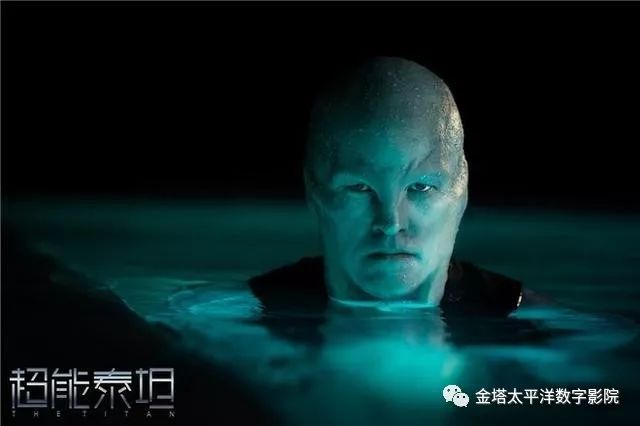 谈球吧体育今日上映《超能泰坦》为影迷们带来一片“土星移民”末世景象。(图1)