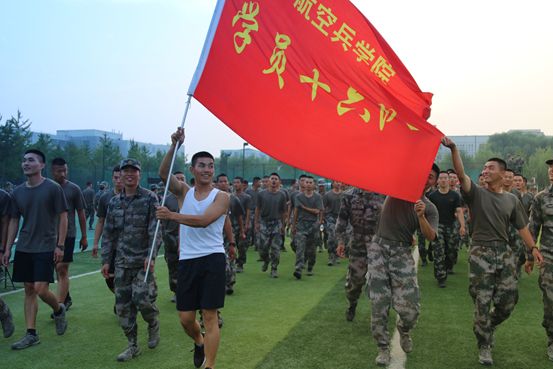 炫酷劲爆的军校运动会!带你去看陆军航空兵学院这场青春竞技