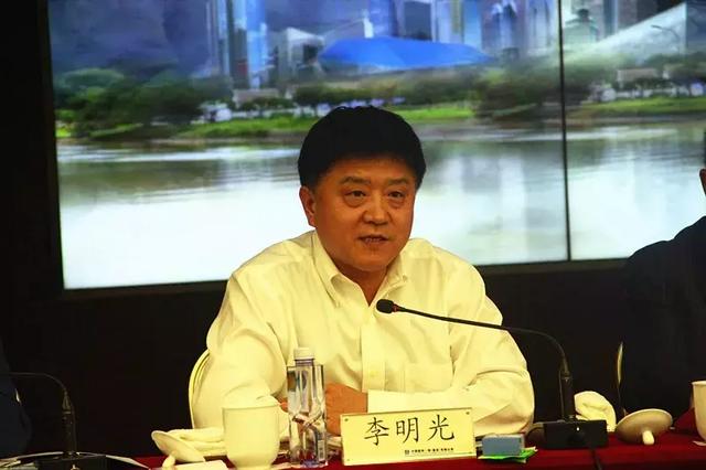 中建股份海外部执行总经理李明光中国对外承包工程商会副会长辛修明