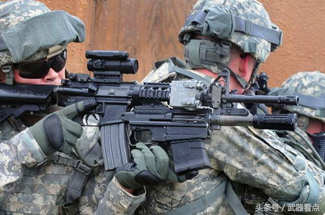 军事丨xm26模块式霰弹枪,一把普通步枪,瞬间可变成霰弹枪!