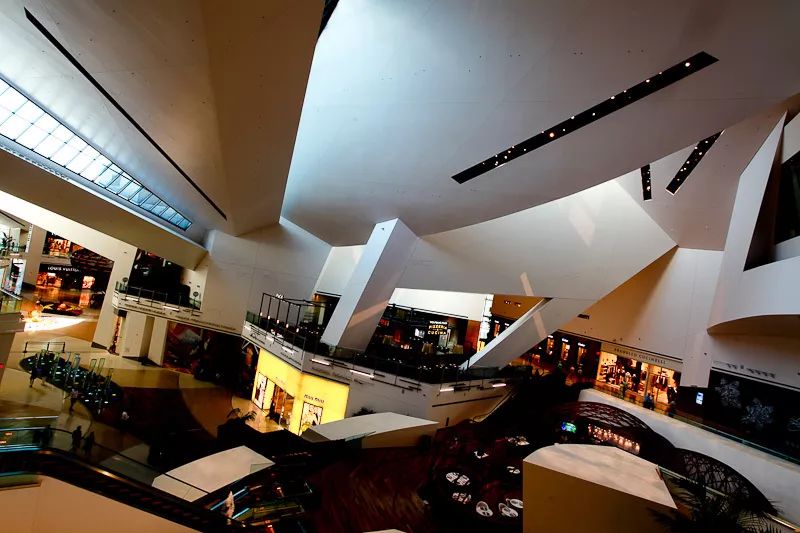 Louis Vuitton City Center - De La Garza Architecture