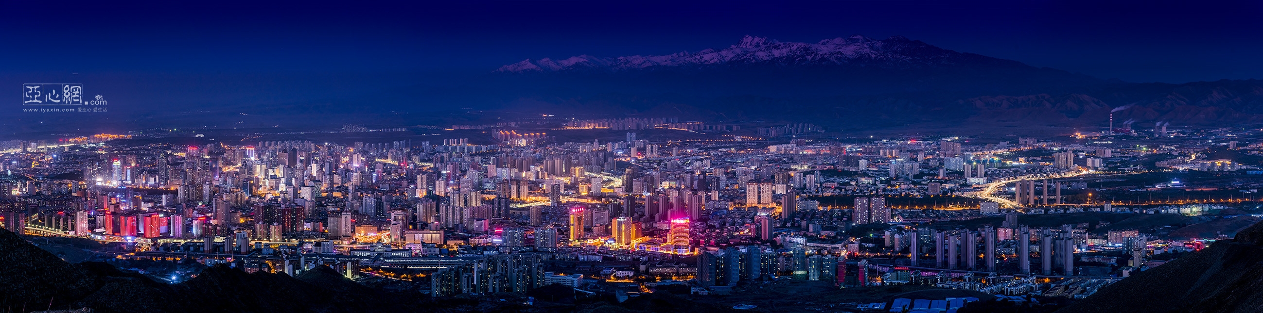 独家放送高清全景美图,一组惊艳了时光的乌鲁木齐夜景