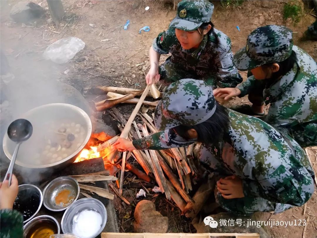 成长纪实:野外生存训练(图)