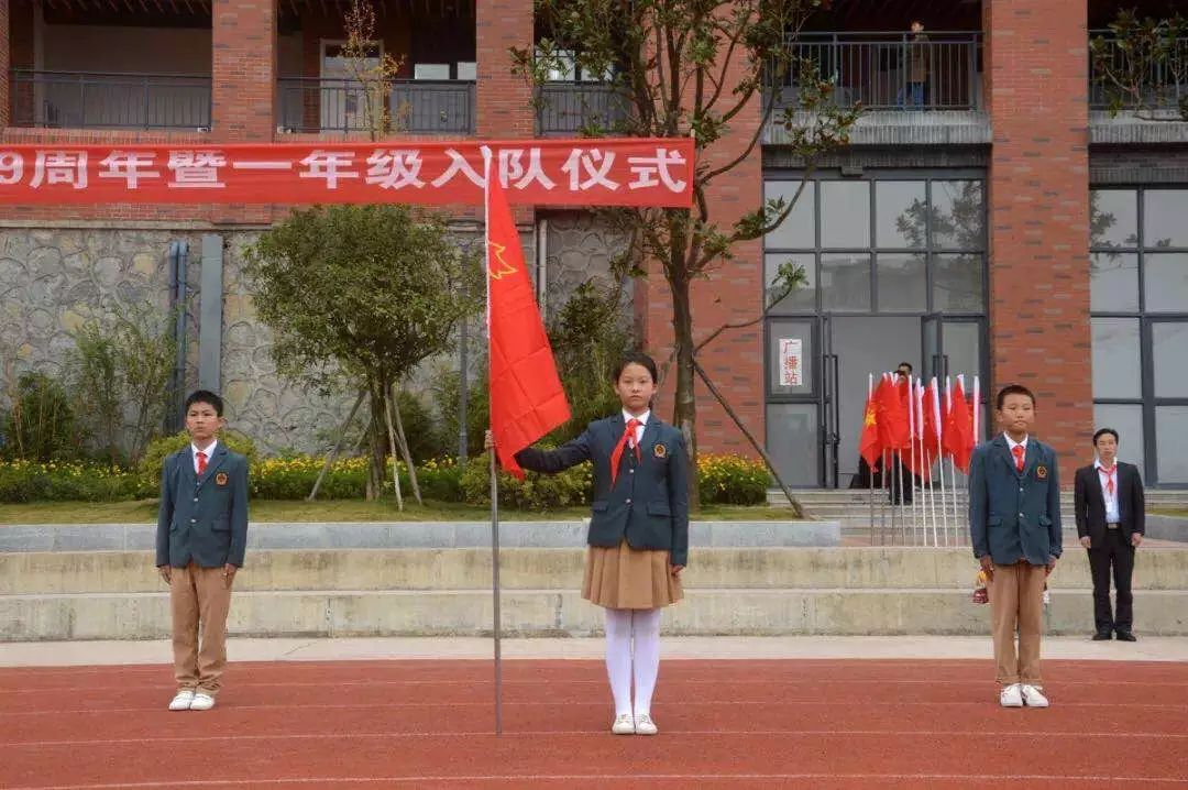 天啦噜贵阳市各私立小学超美校服大公开