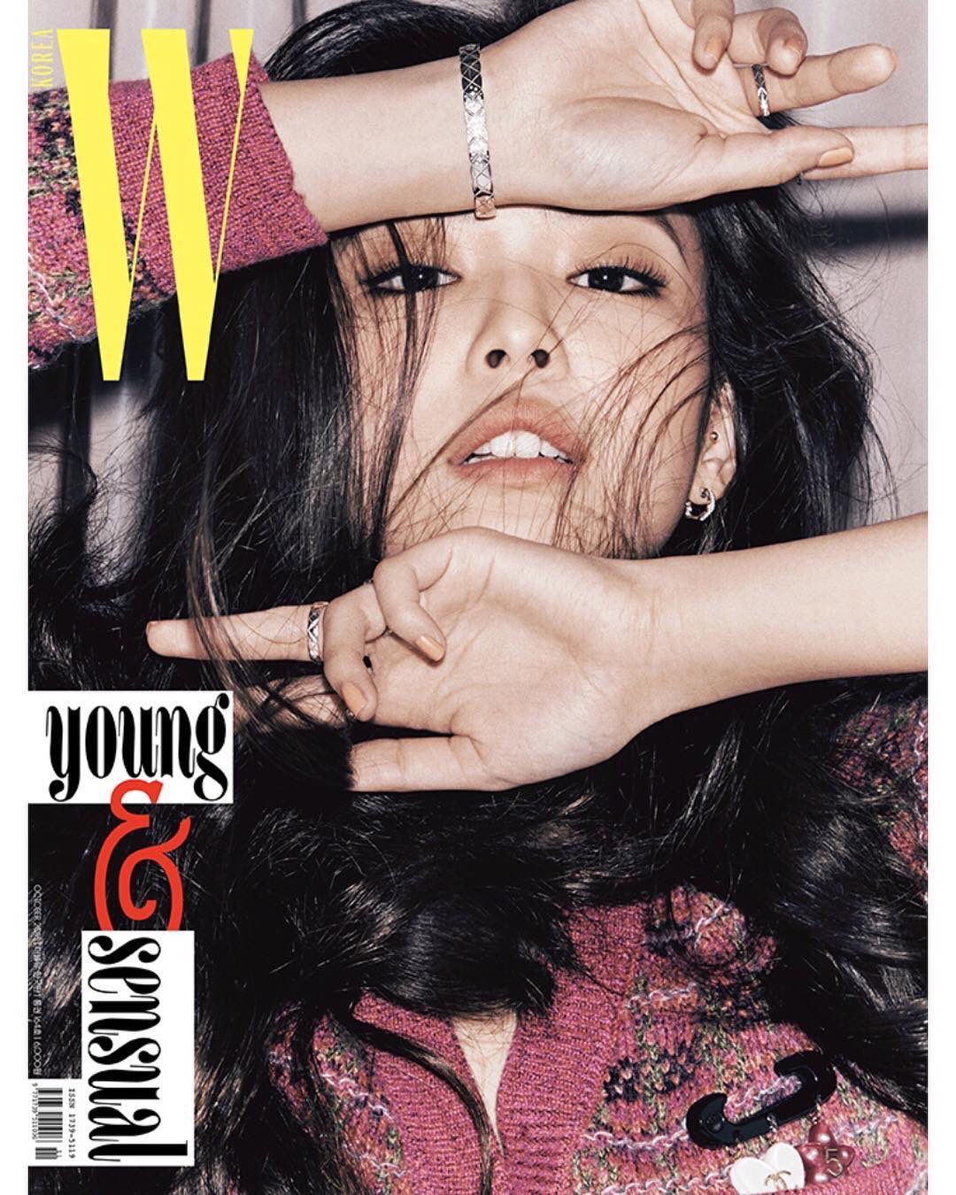 上流社会的性感名媛定式 jennie《w korea》11月刊封面公开