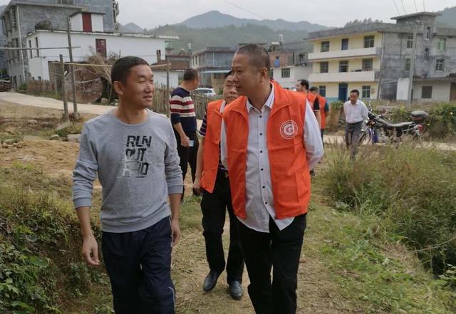 中山市赣州商会赴宁都县青塘镇坎田村进行精准扶贫对接工作