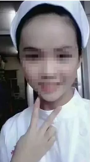 一些生活照 李先生从照片上见过艳艳的模样 女子告诉李先生她叫韦凤艳