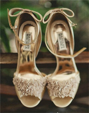 处女座的婚纱和高跟鞋(3)