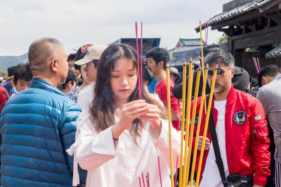 电影精武陈真今日象山影视城九州客栈开机