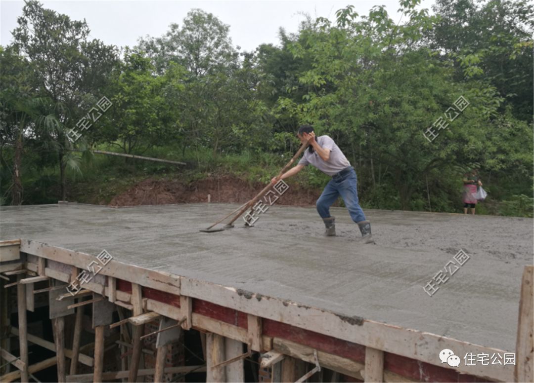 晒家丨四川父子自建养老房28万连装修都搞定农村盖个小院就是爽