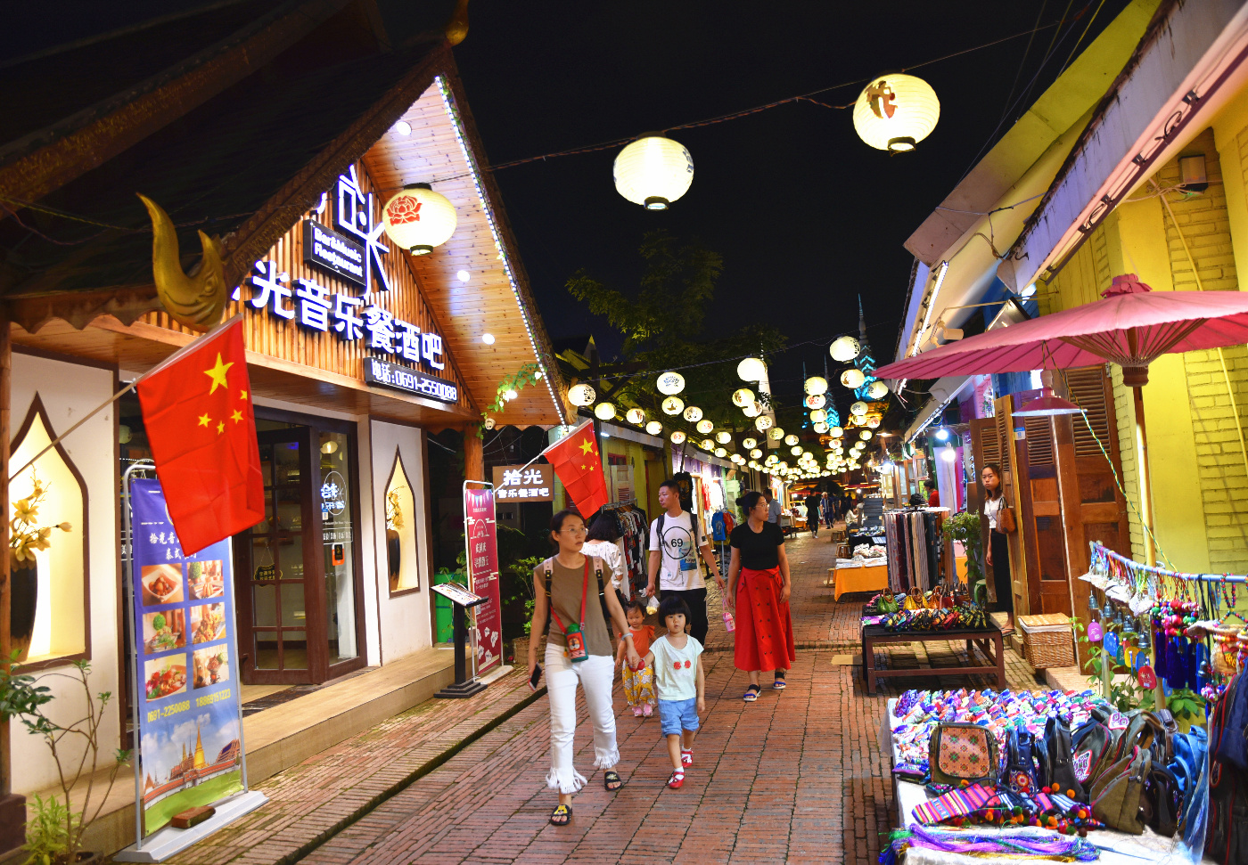 在告庄西双景有一种璀璨的夜景叫星光夜市