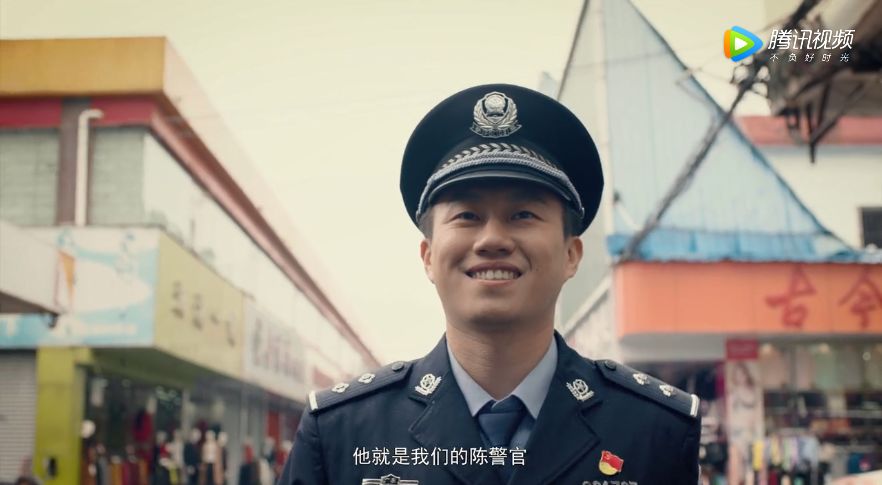 自担任社区警长以来,陈国超每天忙碌在社区工作第一线,一支笔,一本