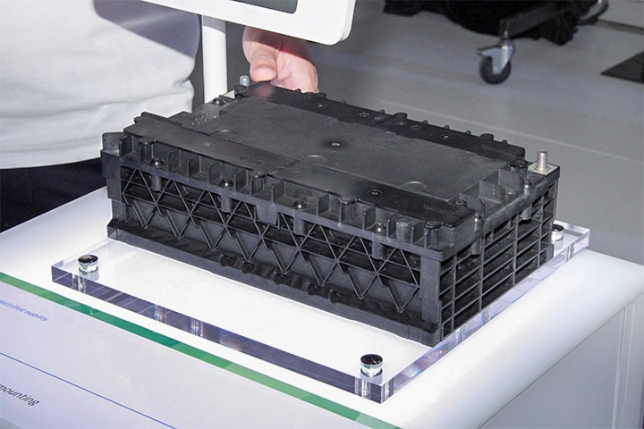 年甫于德国发表的 48v 锂电池,博世已经投产.