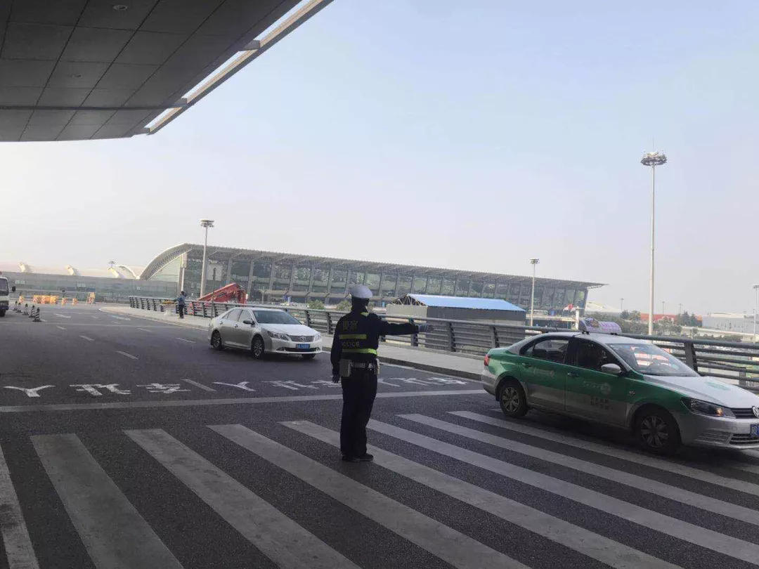 西安咸阳国际机场航站楼出发层将限时5分钟通过