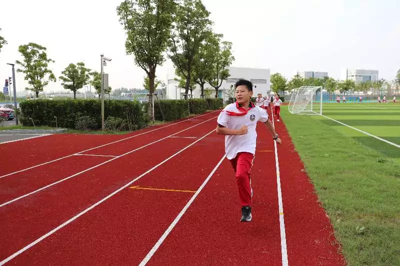 阳光,空气,水,运动 ——建平实验张江校区校园生活风景谈(二)