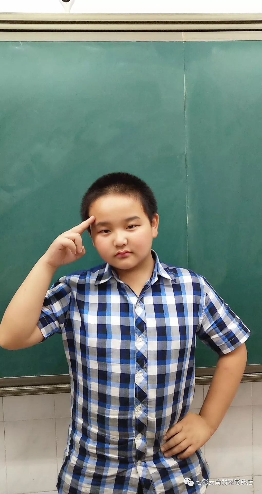 12我叫孙树成,今年5岁,是个人见人爱活泼好动的小帅哥11我叫孙涵宇