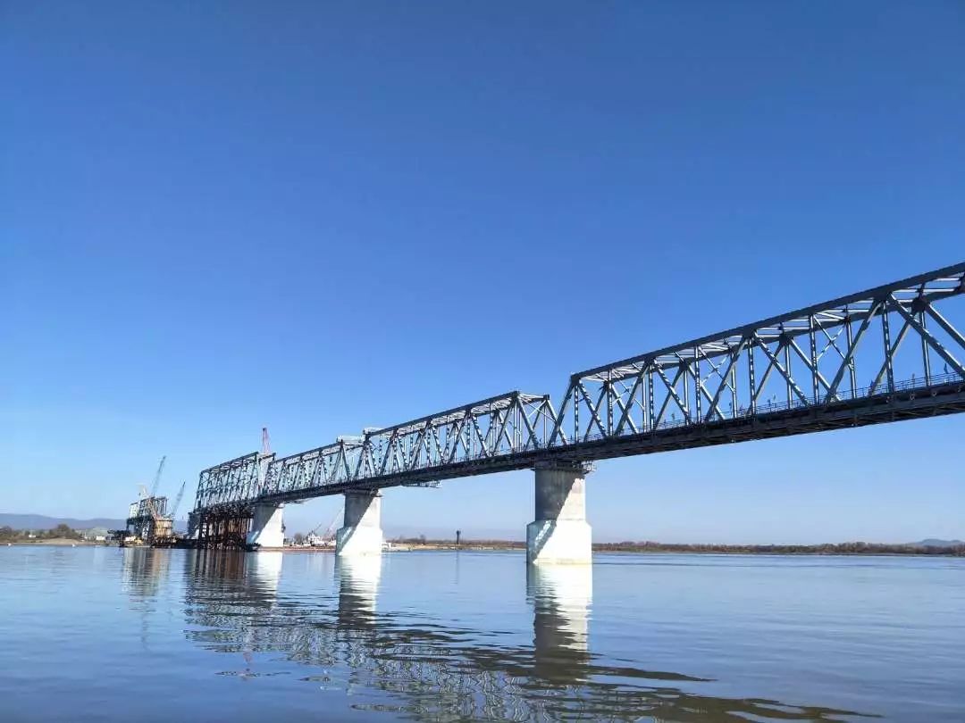 济南黄河凤凰大桥正式通车，跨度宽度创多项世界第一