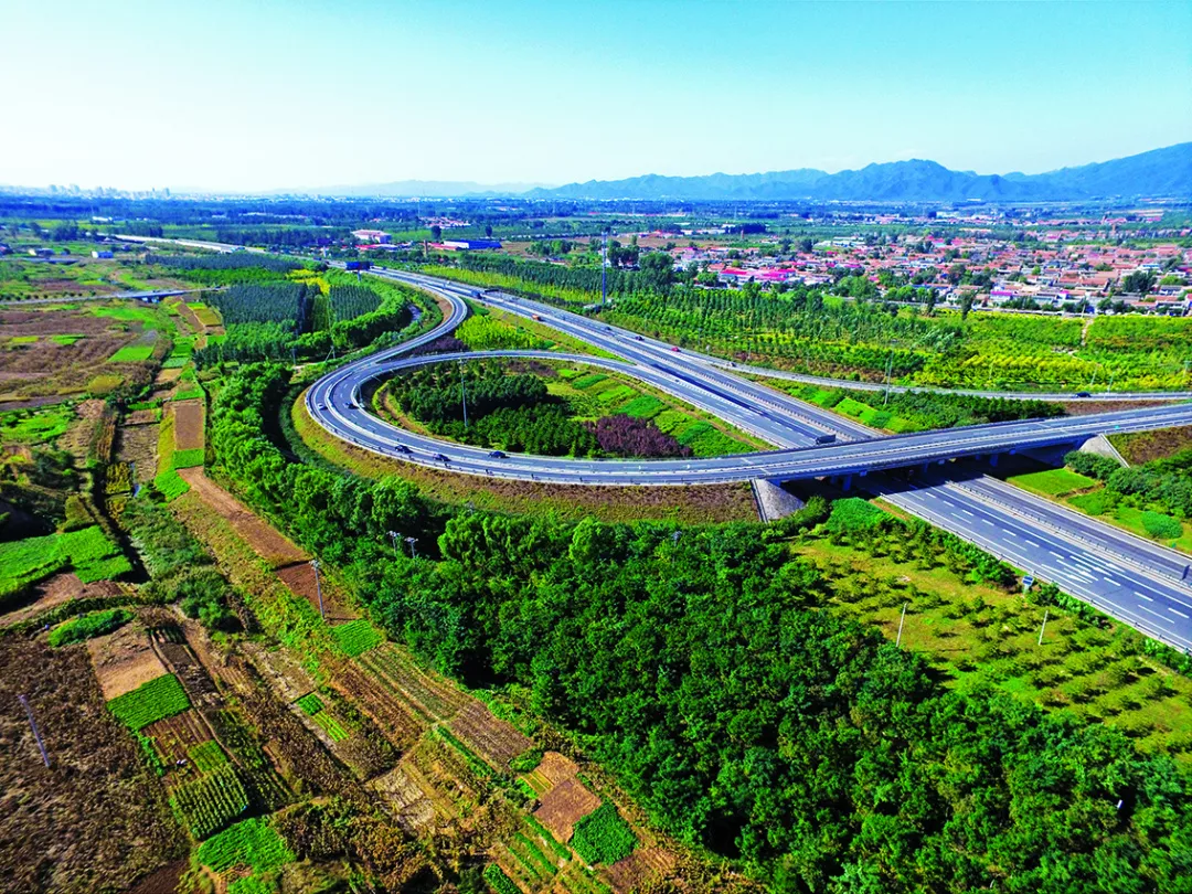 聚焦丨平谷区荣获北京市首个国家森林城市称号