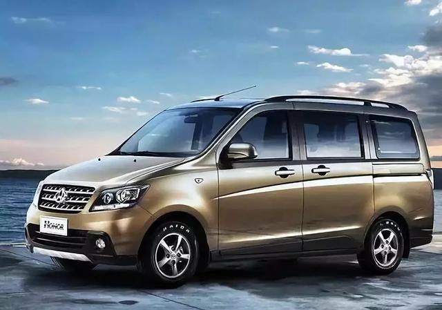 家用mpv  长安欧尚:5.69万-8.49万