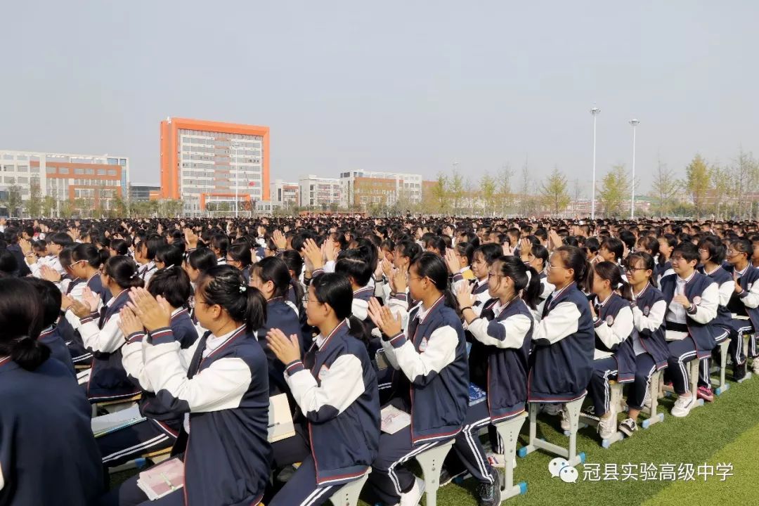 十年树木,百年树人 ——吴碧老师"立德树人行动"走进冠县实验高级中学