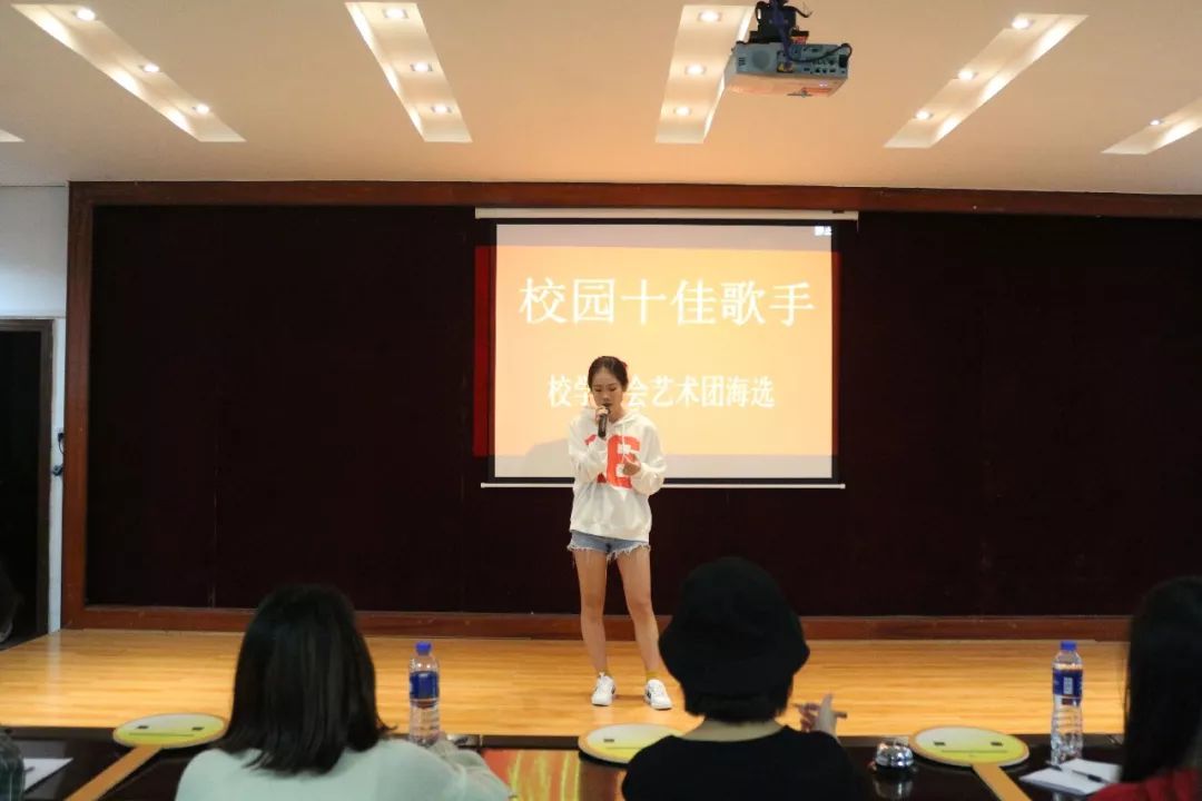 合照晋级名单李未,严晓群,胥杨帆,陈逸然,徐绮冰,王海柯,张钰,欧凡俞