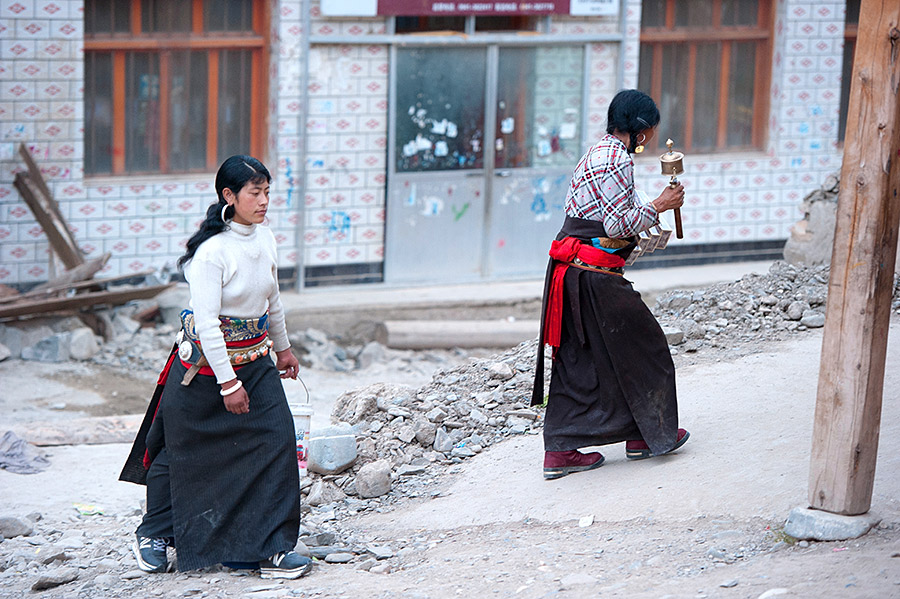 偏居一隅的甘南百年藏寨，至今仍沿用母系社會的獨特婚俗 旅行 第12張