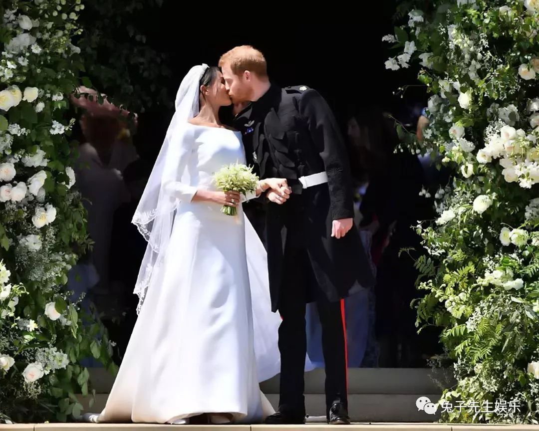 图集 | 威廉王子凯特王妃结婚十周年：镜头记录下这些甜蜜瞬间_访问