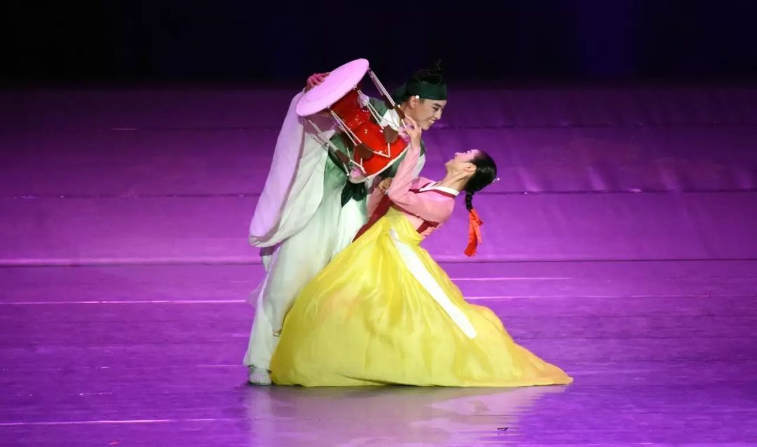 1020朝鲜族大型原创舞剧阿里郎花绽放瑰丽民族画卷