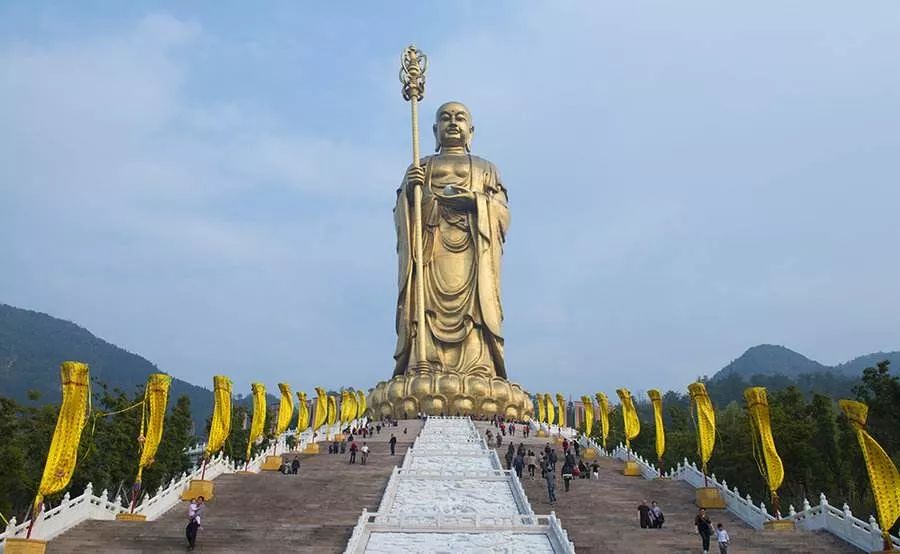 九华山大愿文化园景区 位于中国四大佛教名山之一 国家级重点风景