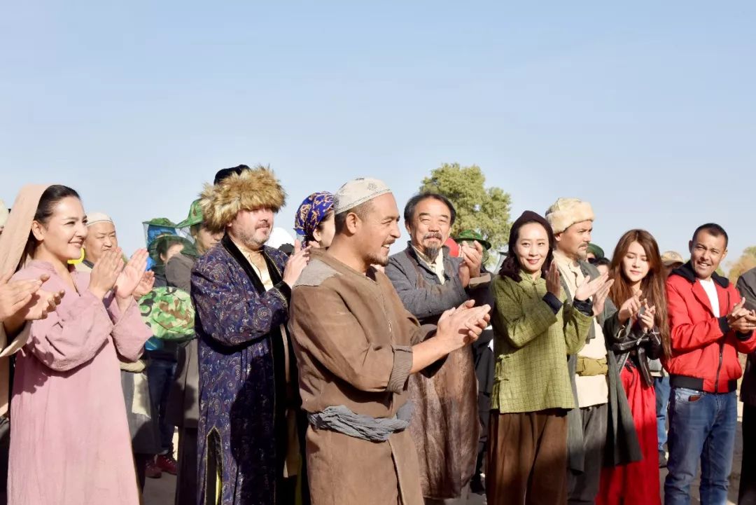 电视剧库尔班大叔和他的子孙们在新疆尉犁县开机
