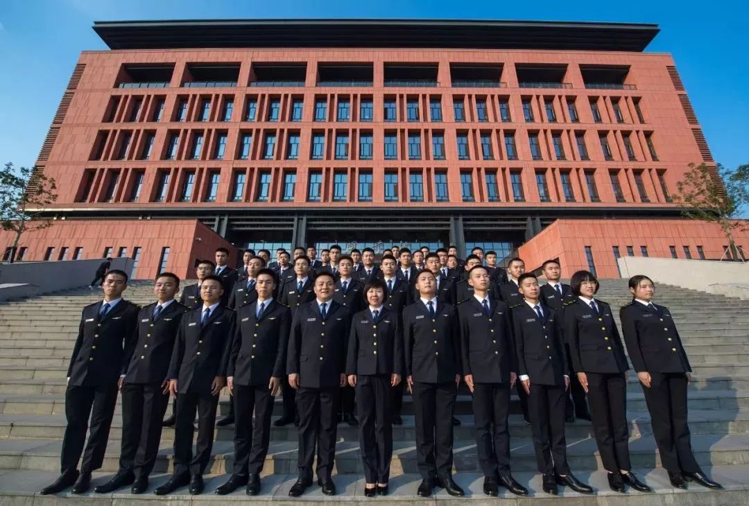 常州工学院民航飞行学院 —— feixing,xueyuan ——