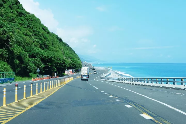 久仰大名的苏花公路自然是领略了,但台湾值得体验的道路绝不止这一条