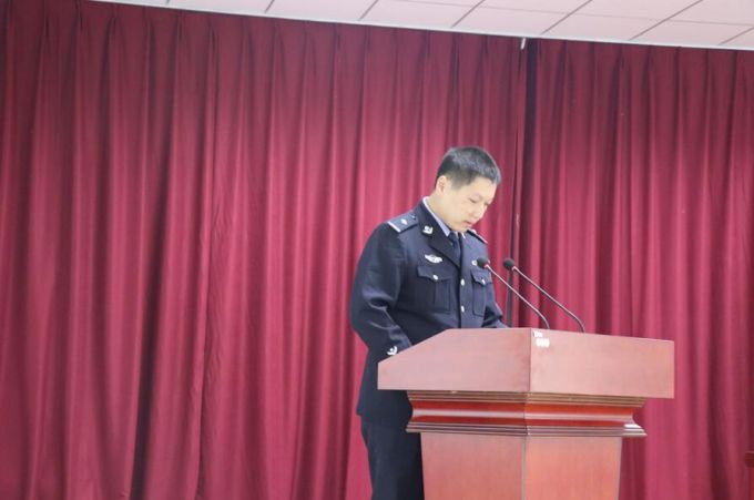 富平监狱举行2018年警察职工光荣退休仪式