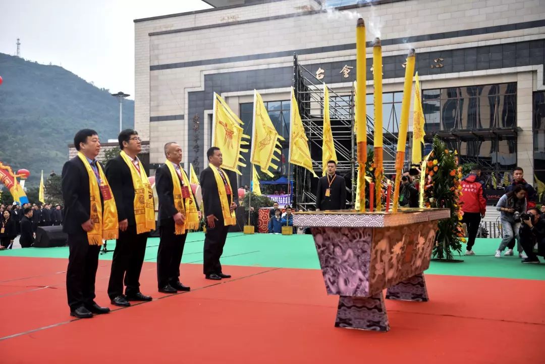 传承工匠精神弘扬民族文化丨2018茅台酒节祭祀大典隆重举行