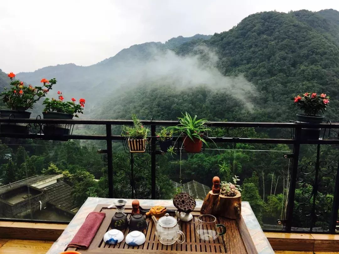 青城山    云雾星空山景小居