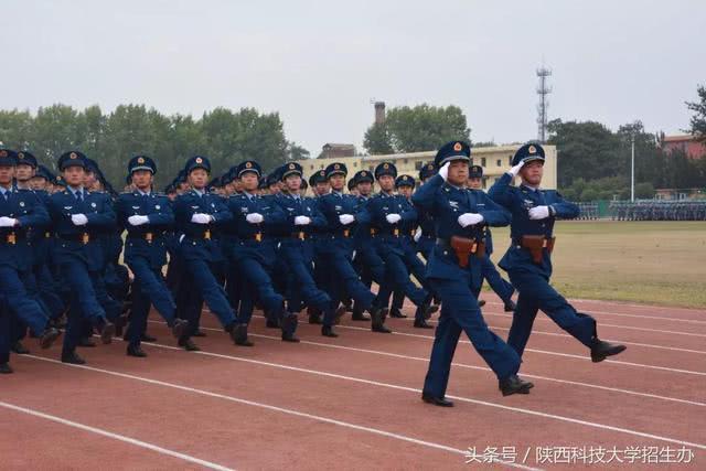 成立60周年纪念活动暨军营开放日系列活动在空军工程大学三原校区举行