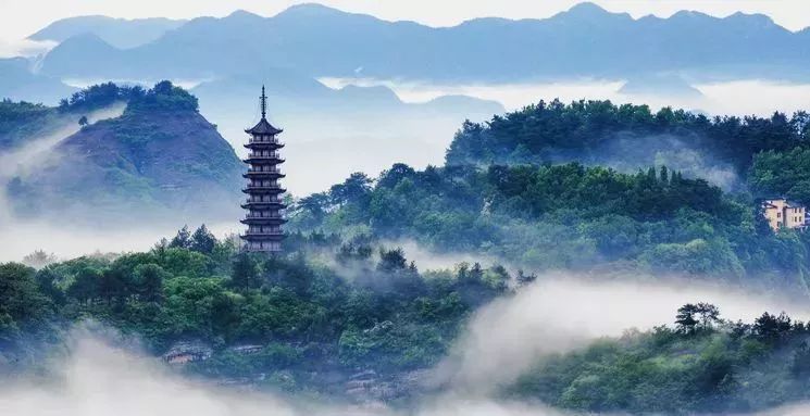 永康学派的发祥地--五峰书院,是观赏丹霞地貌,朝觐古圣先贤的著名旅游