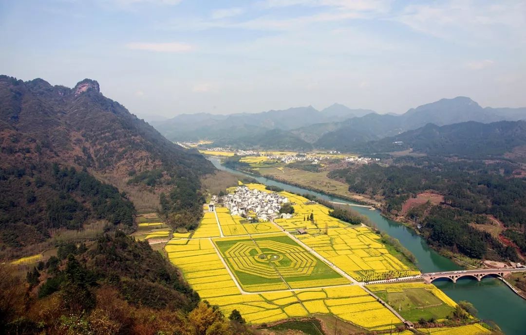 安徽黄山市休宁齐云山的自我介绍天下无双胜境江南第一名山