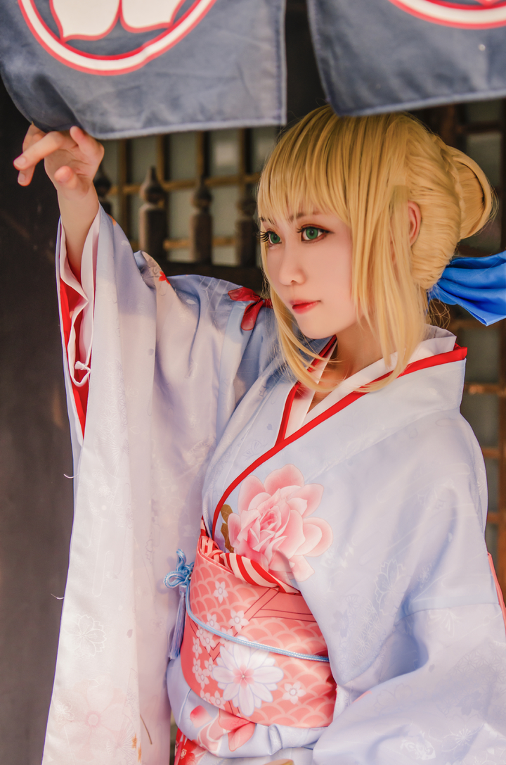 fate saber晴着 cosplay 风清日和 一起晒日光吧