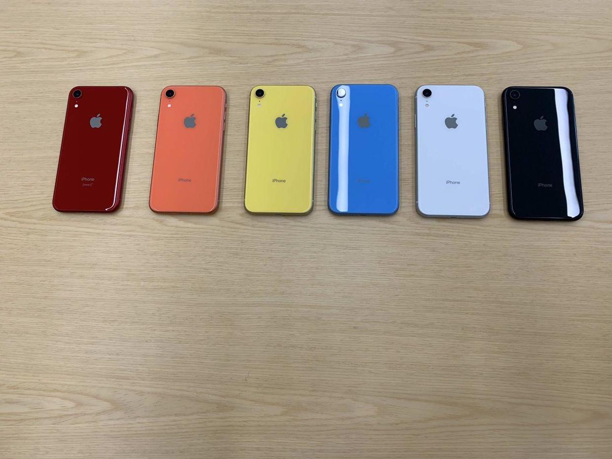 2. iphone xr 拥有白色,黑色,蓝色,黄色,珊瑚色和红色外观.